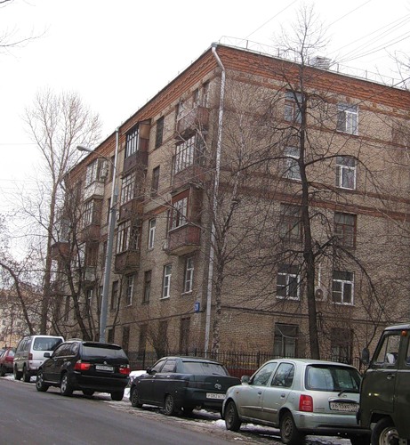  улица Ефремова д.21